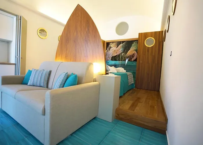 Grotta Verde Luxury Suite By Caprirooms